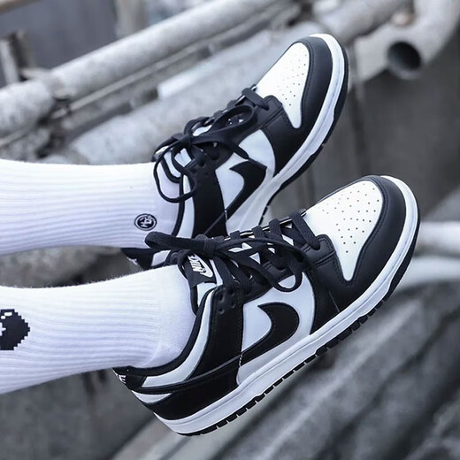 Nike (Nike) [tendencia] Nike Dunk Shops Low Board Shoes's Women's New Black and White Panda Low Top Breathable Casual Sports Shoes CW1590-100 (Panda en blanco y negro) 38