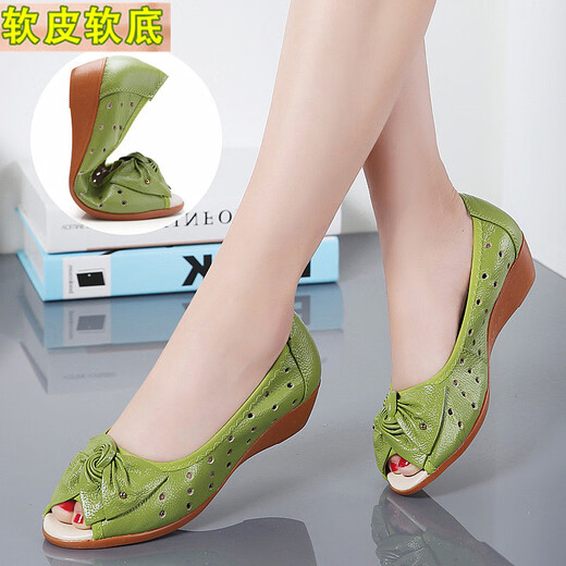 Shiyingwei Sandales en cuir féminin pour personnes d'âge moyen et âgées, bouche de poisson, semelle en cuir authentique d'été pour femmes Sole douce d'âge moyen de grandeur