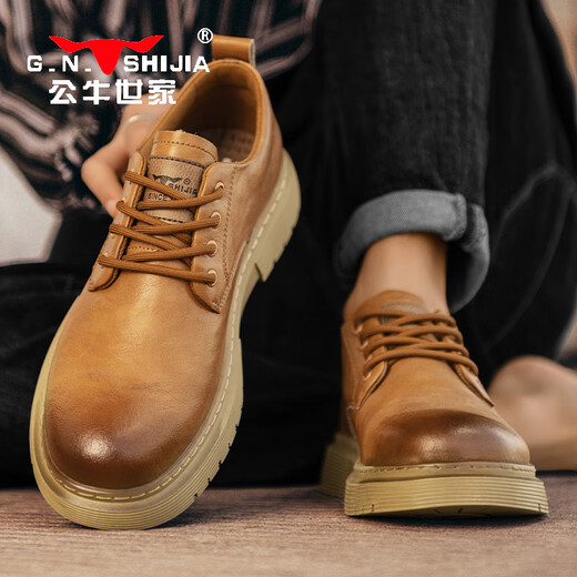 Chaussures pour hommes de la famille Bull printemps et automne 2025 Nouvelles chaussures à tendance à la tendance pour hommes épaisses chaussures en cuir décontractées britanniques pour hommes basses de travail masculin Martin Broots jaunes [Four Seasons Single Shoes] GN12310A126 41 (Taille de chaussures de sport)