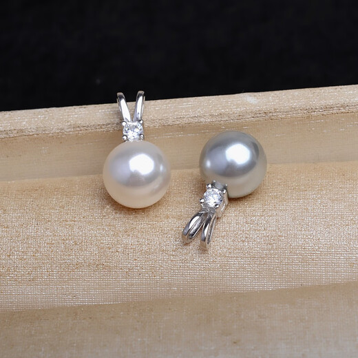 Guran Pearl Pendant without Chain Silver Rabbit Ears V-shaped Shell Fashion Versatile Perfect Round Flawless Silver Necklace Pendant 16mm White Beads Without Chain