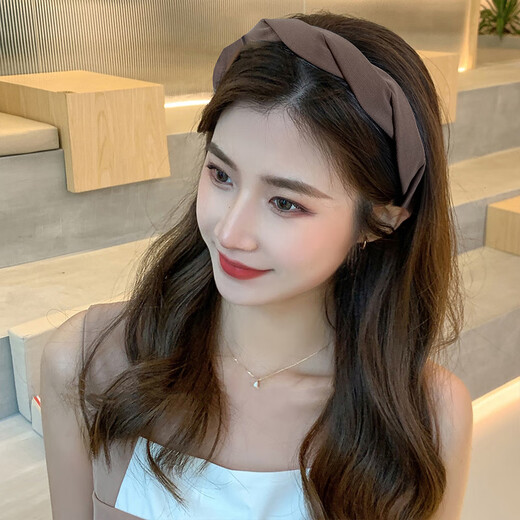 Xiangwan hairband hairpin temperament crushing hairband female headband hairpin going out versatile face wash hair bundle hair accessory coffee color