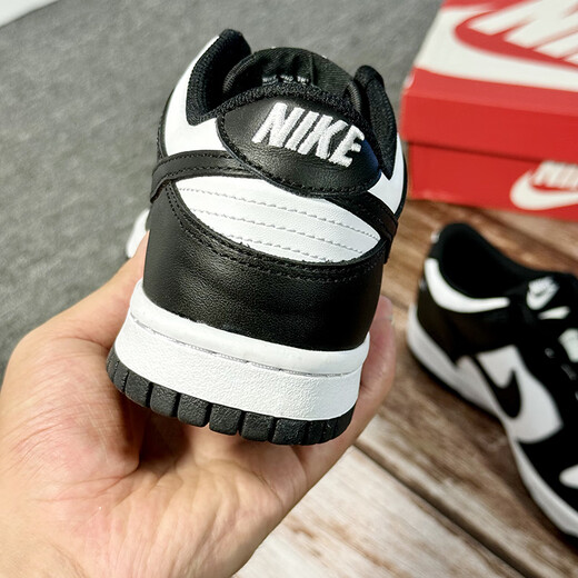 Nike (NIKE) Dunk Low'Black' Nike Black and White Panda GS Sports and Casual Low Top Retro Shoes CW1590-100 CW1590-100 36.5