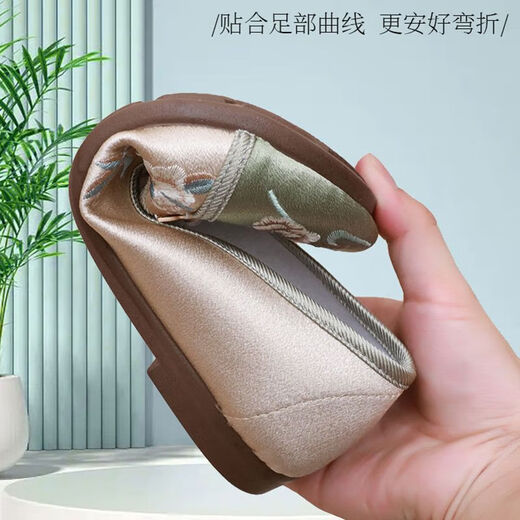 漫蔻依老北京布鞋女新款民族风圆头防滑搭配旗袍的绣花鞋古风布鞋妈妈款 绿色 36