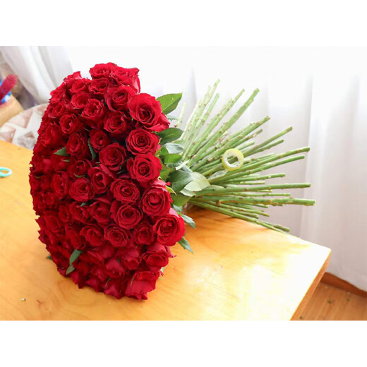 Flowers, love roses, same-city delivery, bestie, girlfriend, friend, wife’s birthday bouquet gift, local forever classic 33 red roses and black gauze bouquet, same-city delivery, support appointment date
