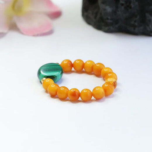 Qichangtang Beeswax Ring Chicken Oil Yellow Old Material Honey Full Wax Amber Malachite Finger Ring for Girlfriend Birthday Gift for Wife Beeswax Ball Bead Malachite Elastic Finger Ring About 4mm
