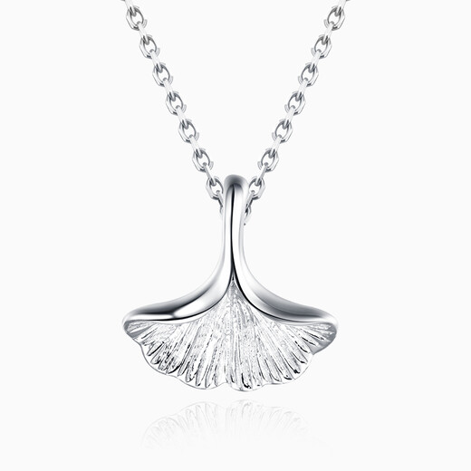 Pt.Charm platinum pendant for women pt950 personalized and creative ginkgo leaf platinum pendant with silver clavicle chain for Valentine's Day for girlfriend, ready stock 2.0-2.1g