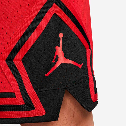 Nike (Nike) Pantalones de pantalones para hombres 2025 Spring New Jordan Sports Pantalones sueltos cómodo, sin alivio, sin aliento, pantalones de cinco puntos DH9076-687 RED S