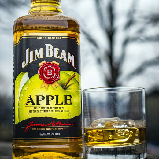 金宾（Jim Beam）波本威士忌美国进口洋酒 调和型 白占边黑麦/蜂蜜味/苹果味酒送礼 金宾苹果700ml