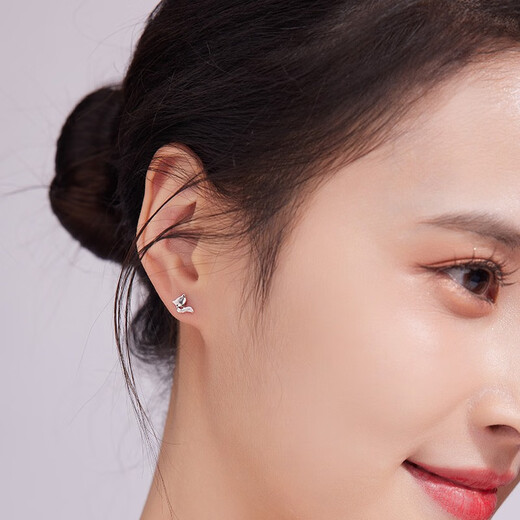 Liuguifu Jewelry Platinum Earrings Women's PT950 Earrings Little Fairy Fox Earrings Birthday Gift 1.65g