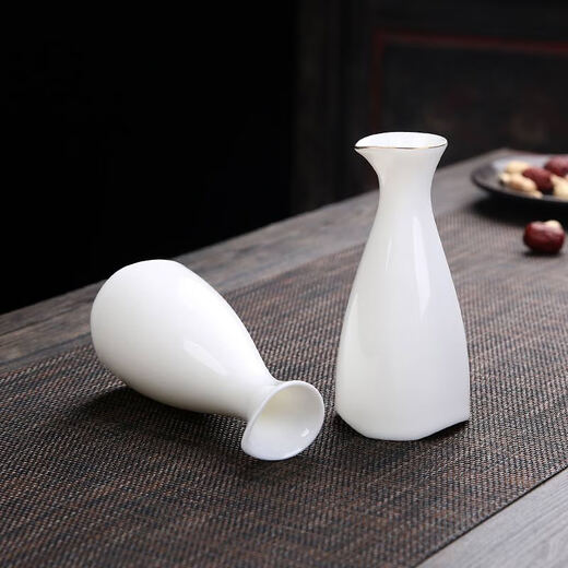 Bi Fang utensils Dehua mutton-fat jade white porcelain wine set set with gold tracing, small wine cup, half Jin Jin is equal to 0.5 kg, sake and white wine divider, three liang ceramic small wine cup set, beauty pot, one pot, 6 cups - gold tracing style (flask 170 ml)