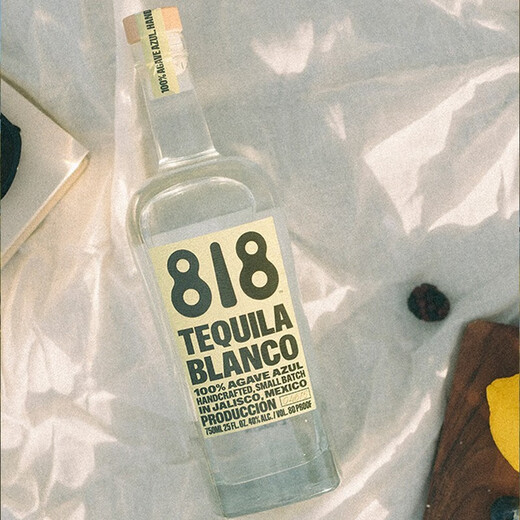 Jenna 818 Kendra Jenna 818 Tequila Mexican Wine Gold and Silver 750ml [World Tequila Competition Zuijia Award] Blanco Silver Tequila 750ml 1 bouteille