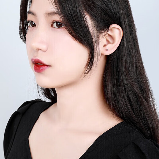 Mengjinyuan Platinum Earrings PT950 Car Flower Small Balls Ear Sticks Ear Needles Earrings Women's Pair