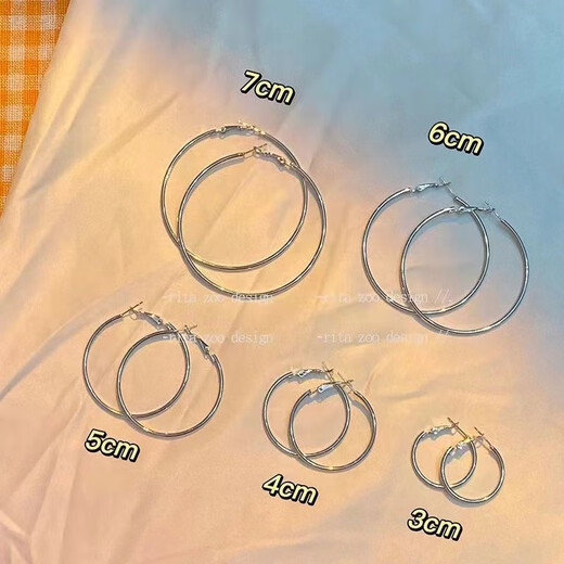 Dai Yan's super plain hoop earrings, Korean style face-shaping slimming earrings, feminine commuting, high-end and sexy plain hoops, unique earrings, hot girl plain hoops 4+5+6cm, 3 pairs