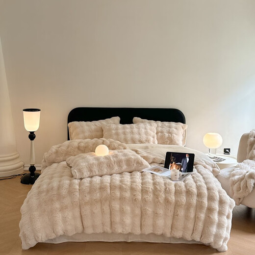 Arctic velvet milk velvet four-piece set winter warm rabbit velvet quilt cover bed sheets and bed cover single three-piece set double bedding Rice apricot [added velvet thickened, suitable for naked sleeping] 1.2m sheet three-piece set-quilt cover 1.5x2.0m