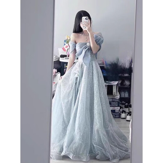 雷姆汀一字肩晚礼服女宴会气质轻奢洋气高端主持人艺考成人礼蓬蓬裙演出 灰蓝色 无肩膀两边的链条 S