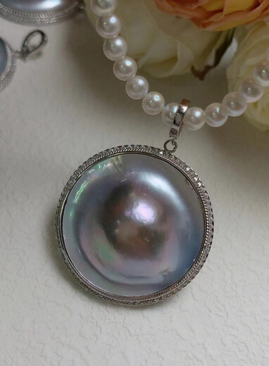 QKX Hong Kong trendy brand natural seawater poached egg maple, silver bag side buckle, whole point size 35-40, good-looking egg maple pendant