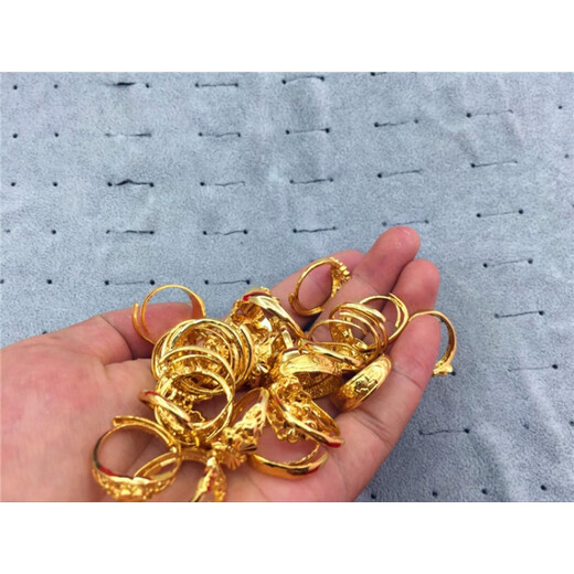 Fat Donglai's same Vietnamese sand gold ring new style for women, versatile opening, large gold flower for women, street stall gift giving 83