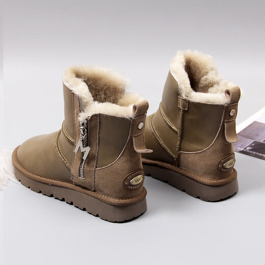 百丽踏防水皮面雪地靴女冬2023年新款皮毛一体洋气加绒加厚真皮 棕色 2201 37