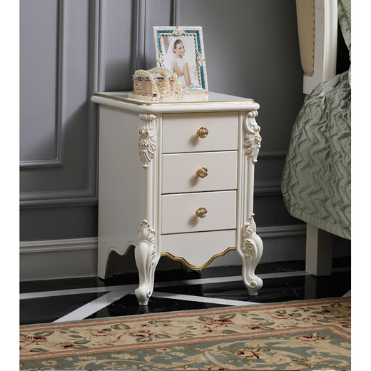 JPhznb European Style Nacht Tisch Europäischer Stil Mini-Nachttisch Einfacher schmaler Speicher kleiner Bettschrank Aufbewahrung Zwei-Pull-Kleinschrank 9865 9871 Elfenbein weiße Silber Zeichnung Ganzes Paket