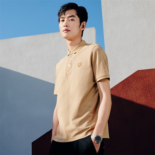 与狼共舞POLO衫男夏季简约休闲冰丝老虎满印短polo上衣男 701卡其 M 170/88A