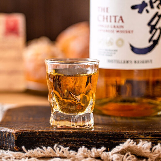 归素【官方行货】日本进口洋酒 三得利（Suntory）角瓶角牌威士忌嗨棒 知多单一谷物威士忌700ml