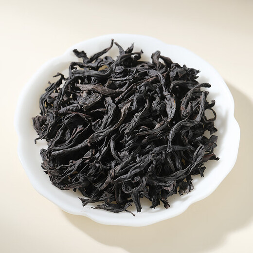 Yanhuang Xinxiang Floral Cinnamon Domineering and Mellow Wuyi Rock Tea Square Gift Box