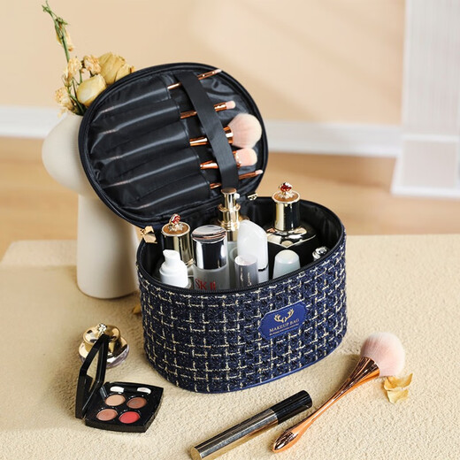 Small fragrance cosmetic bag, skin care products and cosmetics storage bag, easy to carry when traveling, large capacity toiletries storage bag, fashionable and versatile round portable cosmetic bag, low bucket small size - apricot milk white, see main picture