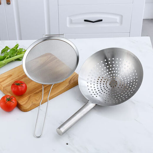 Gongda 304 stainless steel basin with lid, large colander, kitchen oil filter, household oil tank, commercial hotel filter set, package three (8-inch oil basin + lid + colander + oil grid)