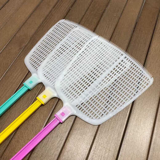 Kang Liya K-3523 Cooked plastic fly swatter Long handle manual fly swatter color random