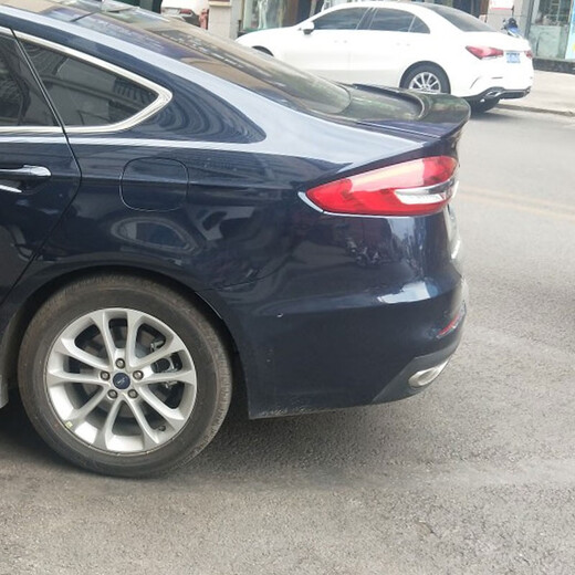 Xushan Sishen Shiyang is suitable for 13-20 Mondeo rear wing, 07-15 winning rear wing modification without punching top, 13-20 model Tanzanite Blue