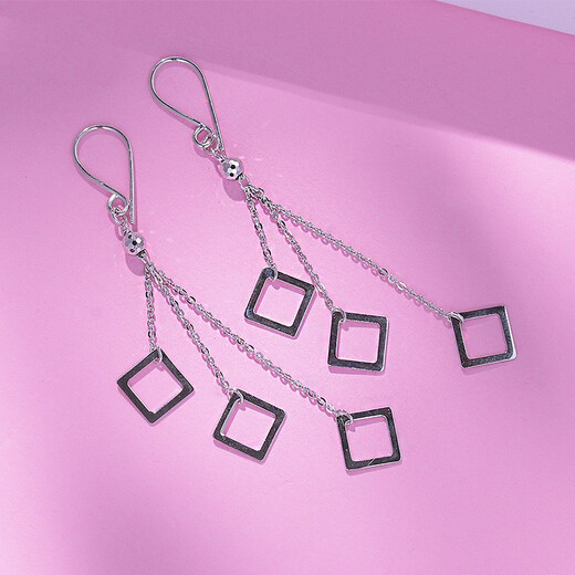 Yuan Shengfu's new PT950 premium three-line square platinum ear hooks, fashionable platinum earrings, earrings 2.97g