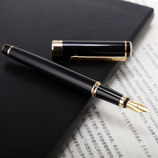 
Picasso (pimio) pen Signature pen Business office gift Adult student writing practice Male and female graduation gift Iridium ink pen 902 bright black gold clip