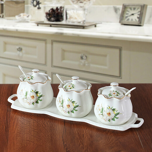 JUNYING household seasoning jar ceramic seasoning jar craft salt shaker with lid three-piece set seasoning box restaurant seasoning utensils square gold 1 jar + 1 lid + 1 spoon