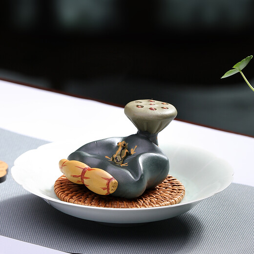 Hidden pot world Yixing purple sand lid holder tea pet pure handmade ornaments tea set accessories frog lotus seeds can be raised tea table tea play small ornaments