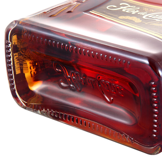 
Flower of Sugar Cane FLOR DE CANA Foreign wine Centanario 18 years 40 degrees Rum 700ml