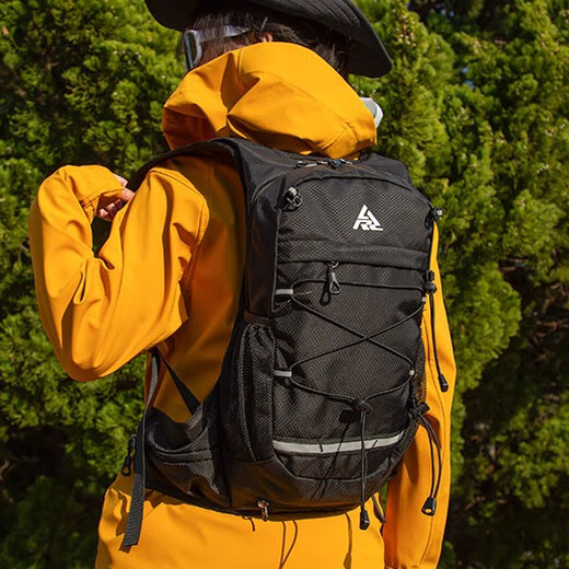 EAVALURE Outdoor Lightweight Mountaineering Backpack Women's Hiking Climbing Lightweight Backpack Men's Sports Cycling Versatile Small Bag Yellow