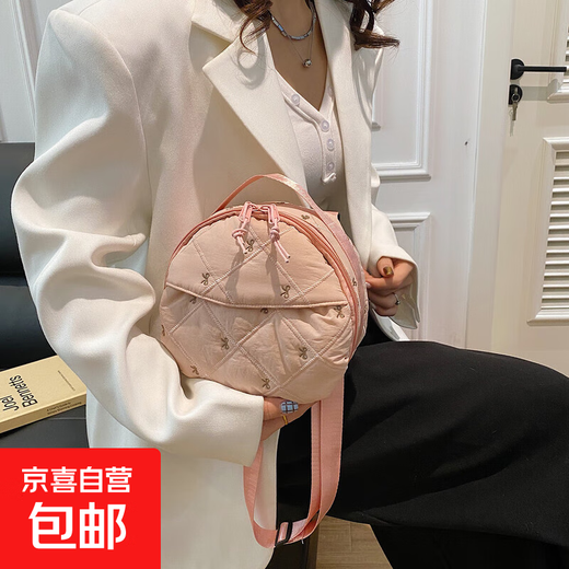 2025新款女士时尚单肩包圆饼包斜挎包百搭通勤包出行小圆包手提包 粉色