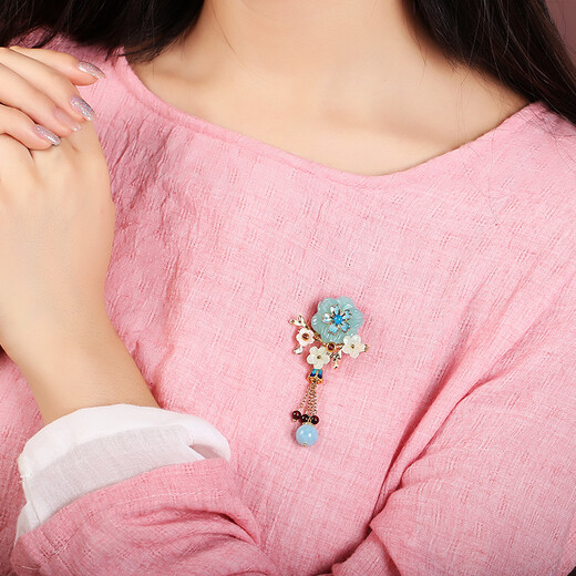 Yanyu Jiangnan original design new style super fairy temperament coat brooch retro cardigan button scarf pin corsage ethnic style shawl button versatile fashionable women picture style