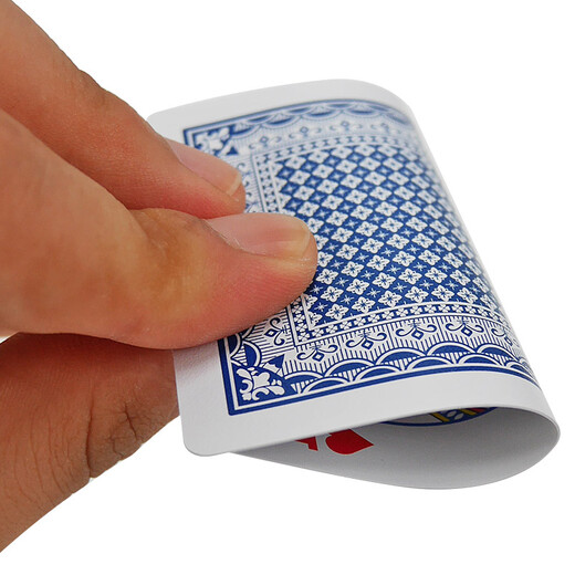 
Tongle plastic playing cards fill the big hole with Northeast Douji filling the front frosted PVC waterproof 9-A double pair set Fill the big hole with 699 red one (12 double pairs)