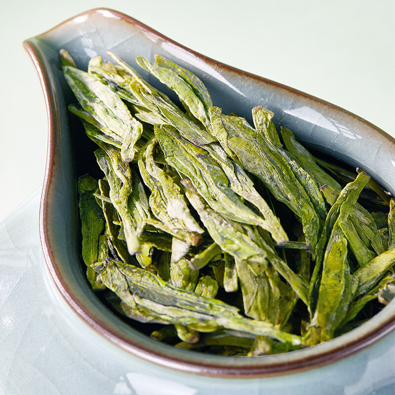 Lu Zhenghao Green Tea Ingenious Cold Brew Longjing Tea Special Grade 50g 2025 New Tea Mingqian Longjing Tea Canned Gift for Self-Drinking