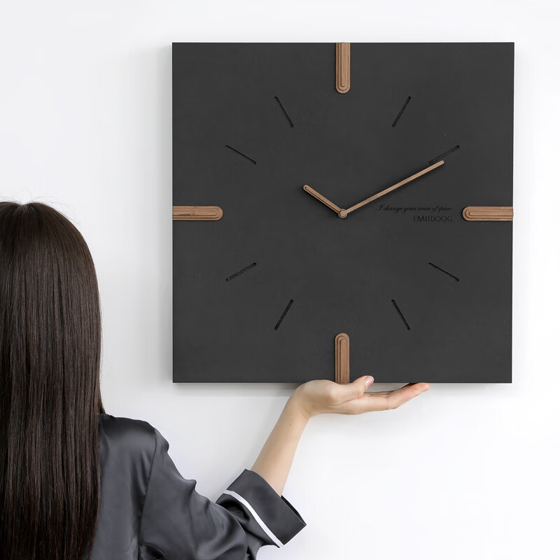 EMITDOOG (Duo barley) home clock decoration Nordic light luxury wall clock living room creative modern simple wall hanging minimalist square 46*46cm