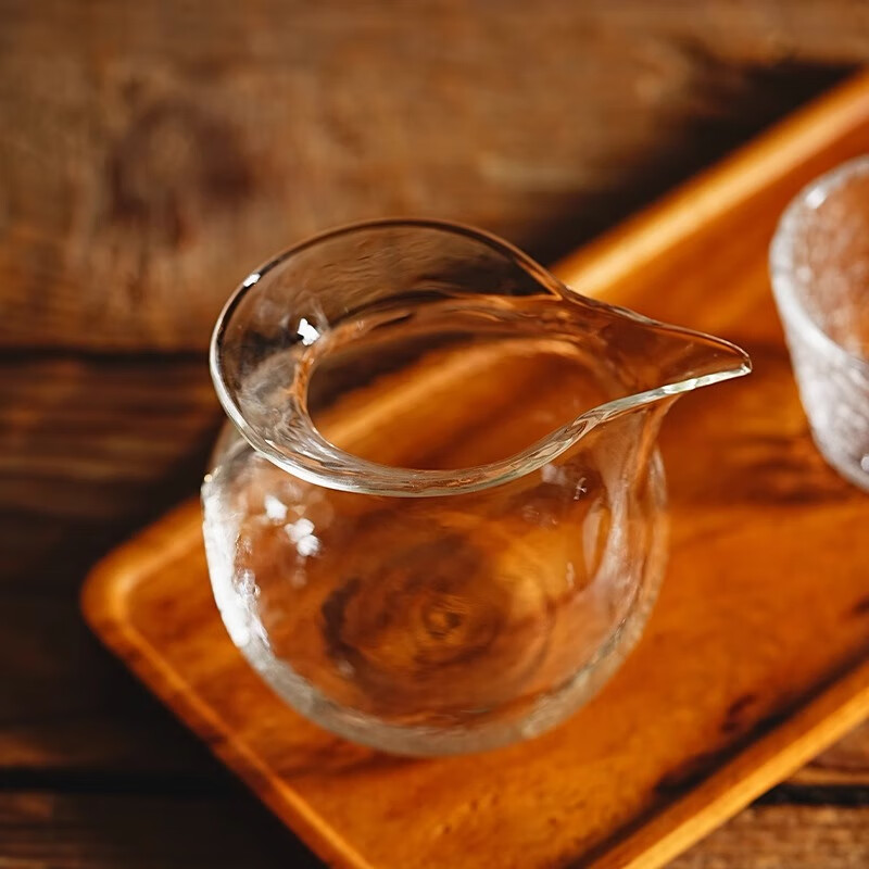 Chomu coffee sharing pot high borosilicate glass hanging ear hand-brewed coffee pot set American coffee utensils heat-resistant fair cup sharing pot 250ml