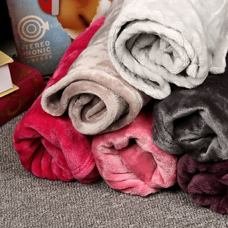 Hanyao Yixiao Dog Mat Removable and Washable Autumn and Winter Thickened Teddy Pet Nest for Medium and Large Dogs Golden Retriever Dog Mat Kennel Warming Mat 70cm*50cm Beige Lamb Velvet Dog Nest