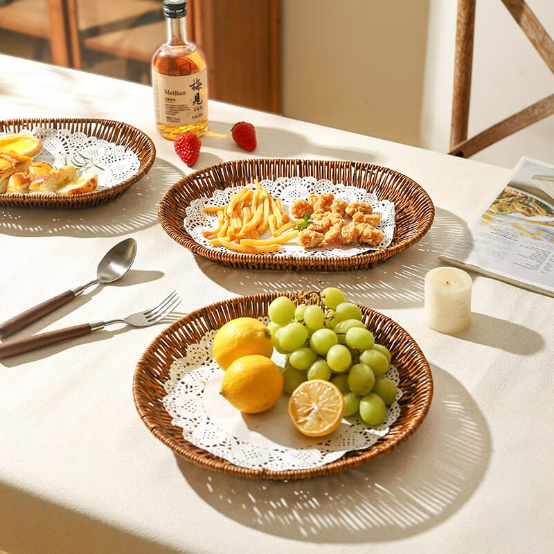 Sheli imitation rattan woven snack basket snack plate French fries plate fried chicken dinner plate home fruit basket restaurant snack plate steamed bun basket round shallow basket - large (diameter 28.5cm)