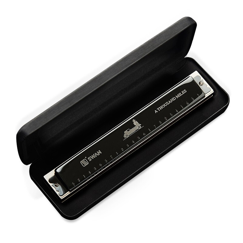 Swan (SWAN) 28-hole polyphonic harmonica imported from Japan gongs beginner advanced adult professional playing harmonica C key black