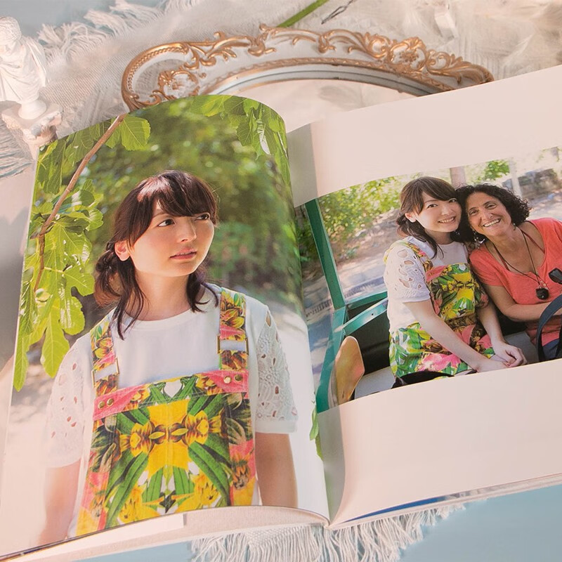 Whistle in the distance Huaze Xiangcai's travel notes in Türkiye + Long journey Huaze Xiangcai's travel notes in Chongqing (set of 2 volumes)