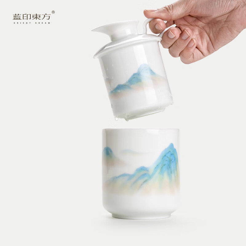 Blue printed Oriental Jingdezhen ceramic wine set white wine dispenser wine warmer wine glass combination Chinese style home party gift box Longyin Qianli Jiangshan wine set