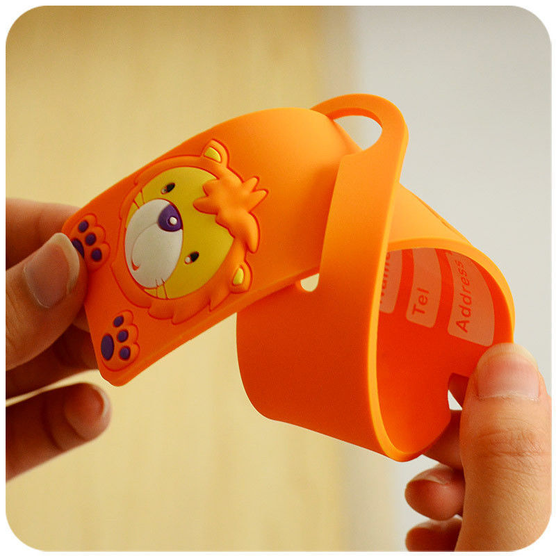 Talented luggage tag cartoon cute flight attendant luggage tag label boarding pass suitcase tag shipping tag 3 random styles