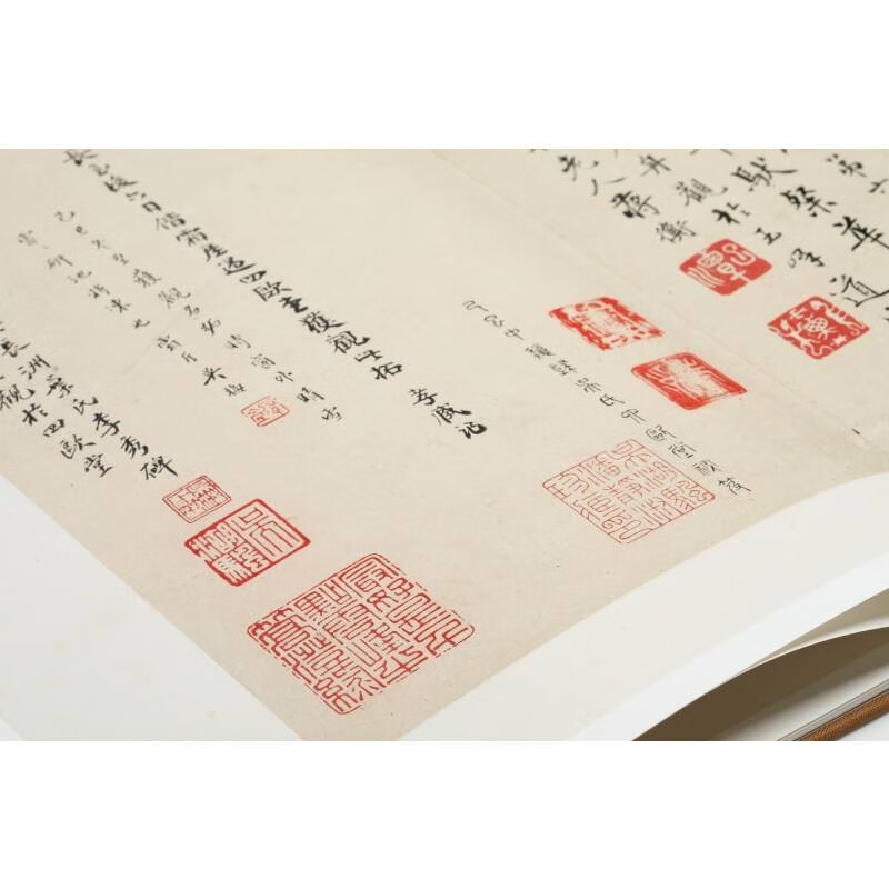 A series of rare books on stele and calligraphy collected by the Shanghai Museum. Reconstruction of the stele in the Temple of the First Lord of Shu.