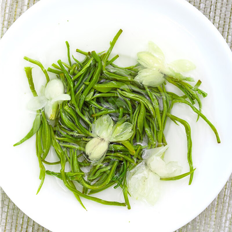 Spring morning jasmine tea 2025 new tea special snow falling aroma type Maojian tea Sichuan scented tea new year gift box 250g